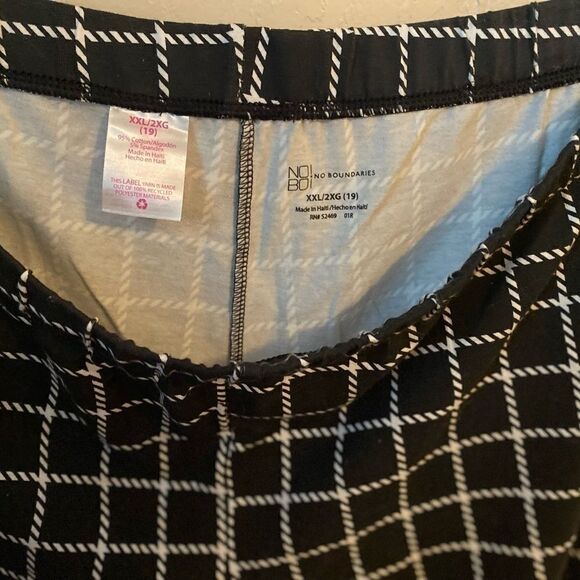 Women’s Plus Stretch Leggings - Picture 4 of 5